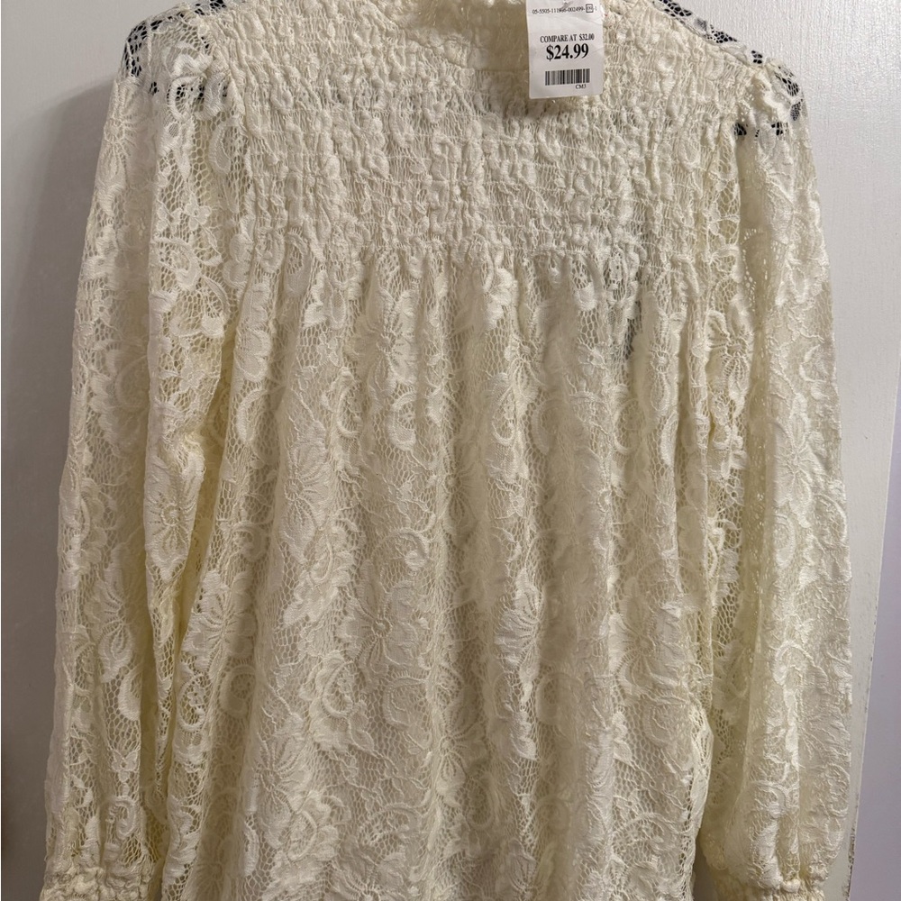 Cable & Gauge Ivory Lace Top